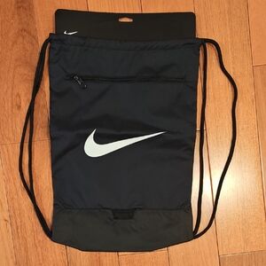 Nike Black and White Drawstring Backpack